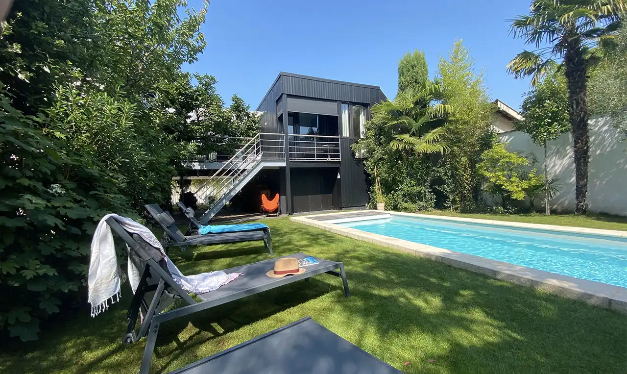 Gîte L’Échappée en Gironde avec piscine et terrasse