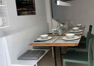 L'échappée en Gironde, salle à manger pour 6
